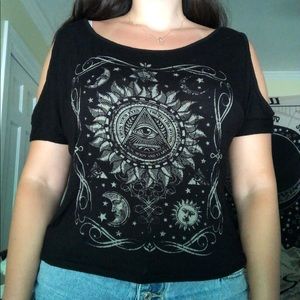 Black witchy short sleeve